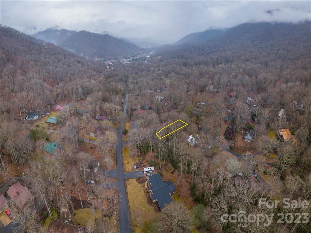 00 Springlake Road