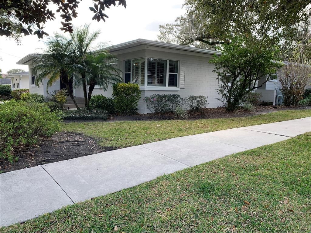 1920 Ivanhoe Road