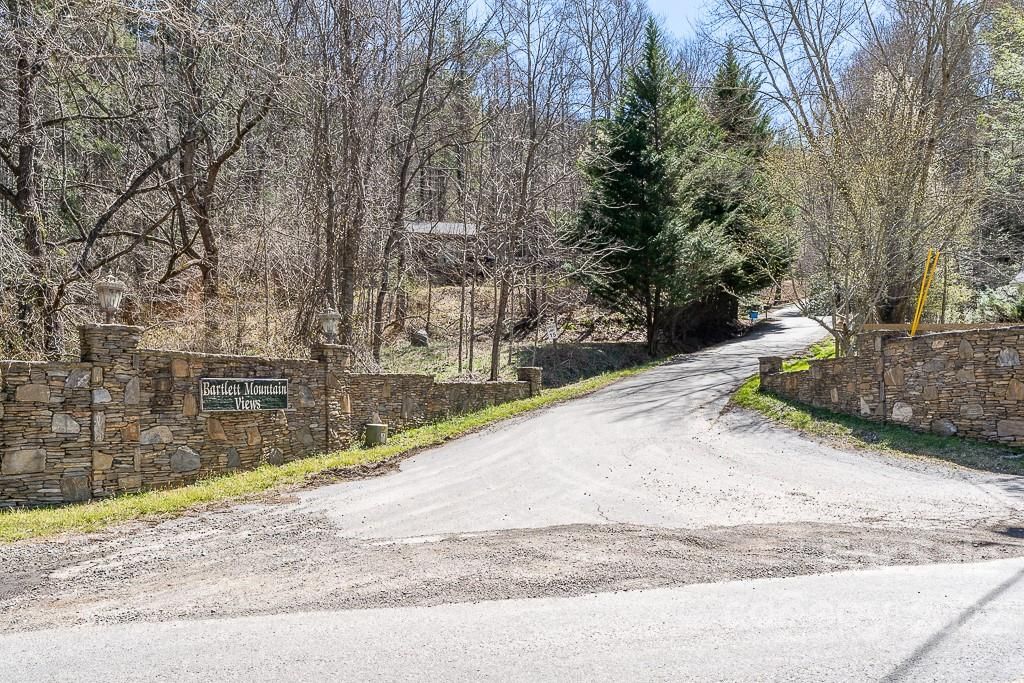 99999 Bartlett Mountain Road