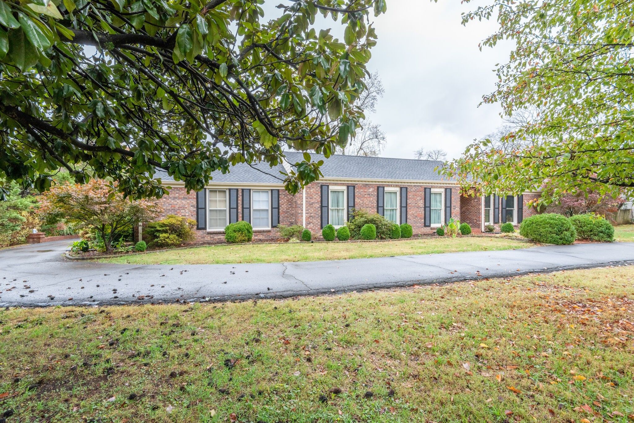 5927 Post Rd