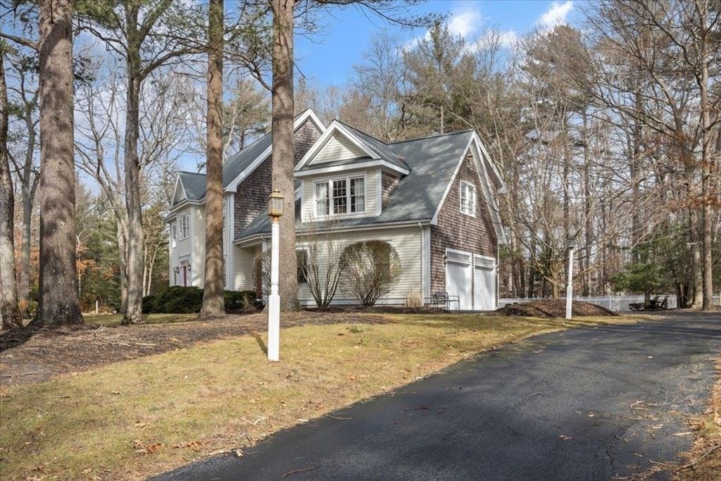 35 Lady Slipper Rd.