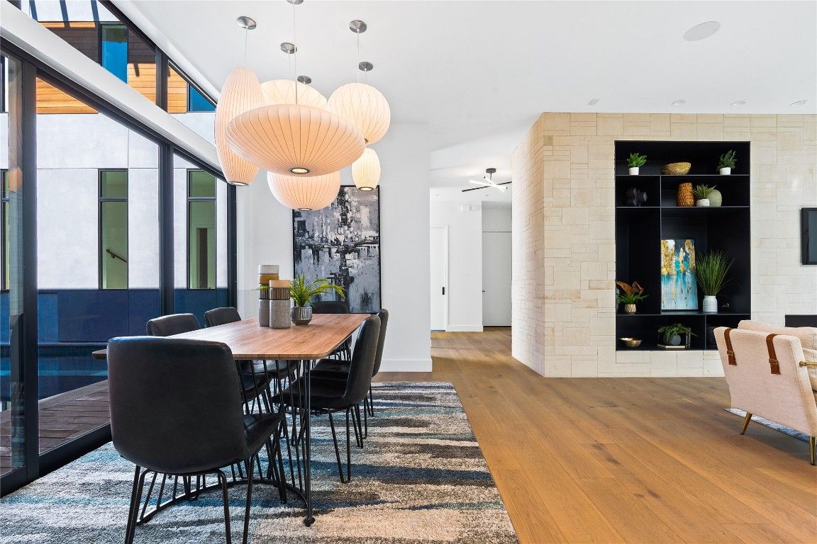 2702 Oak Park Drive