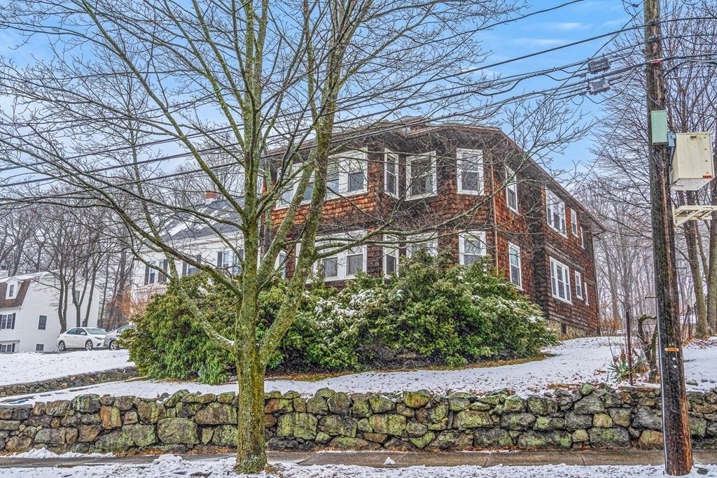 68-A Pleasant St