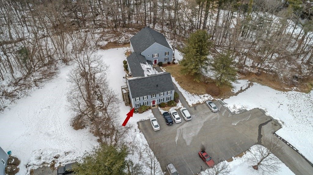 57 Lantern Ln