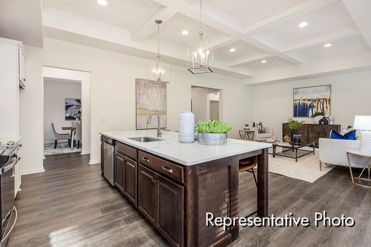 2016 Turnsberry Drive