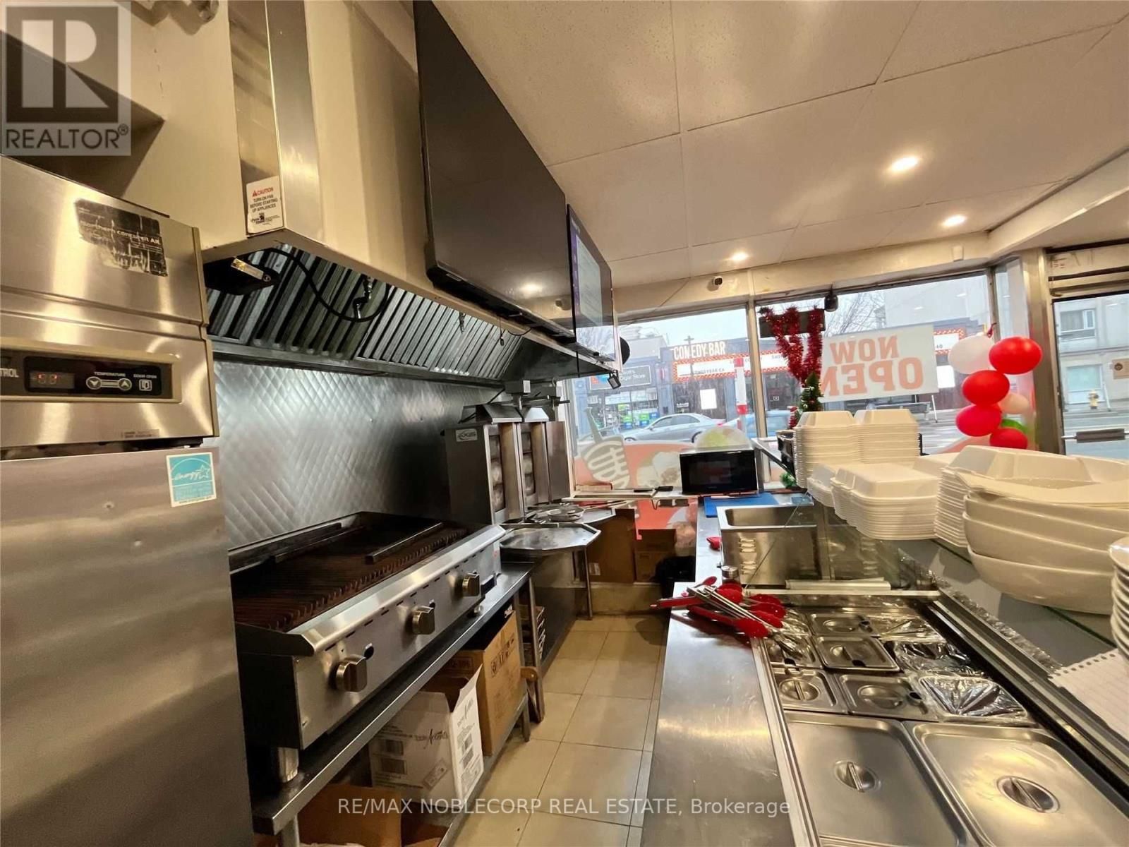 2789 DANFORTH AVE