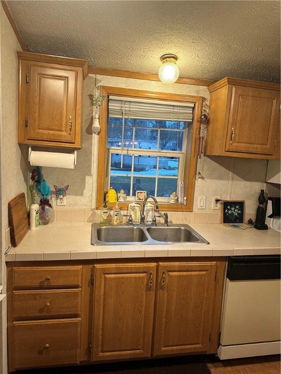 52 Glazer Dr.