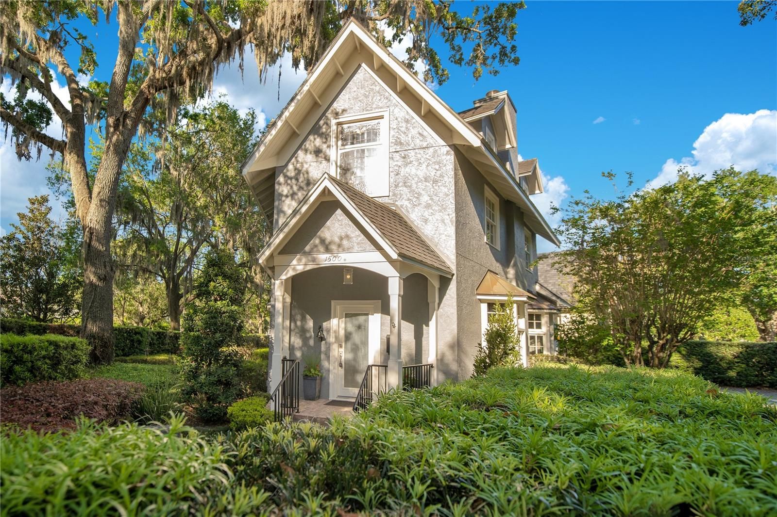 1500 Harris Circle