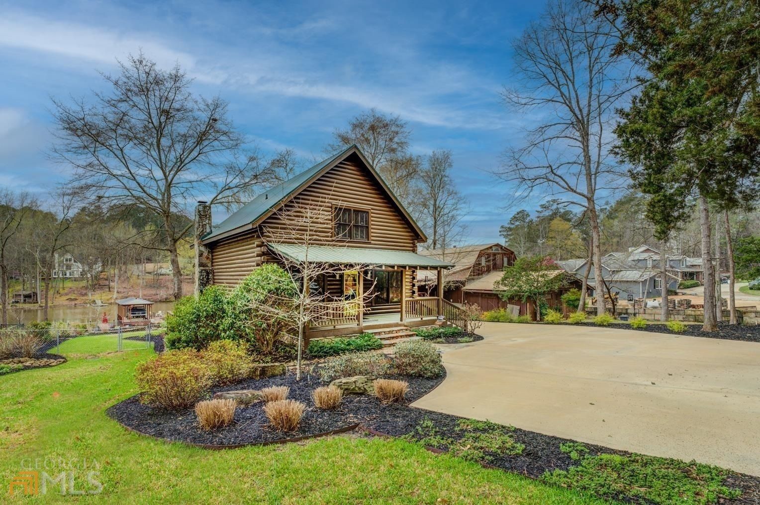 179 Parrot Drive