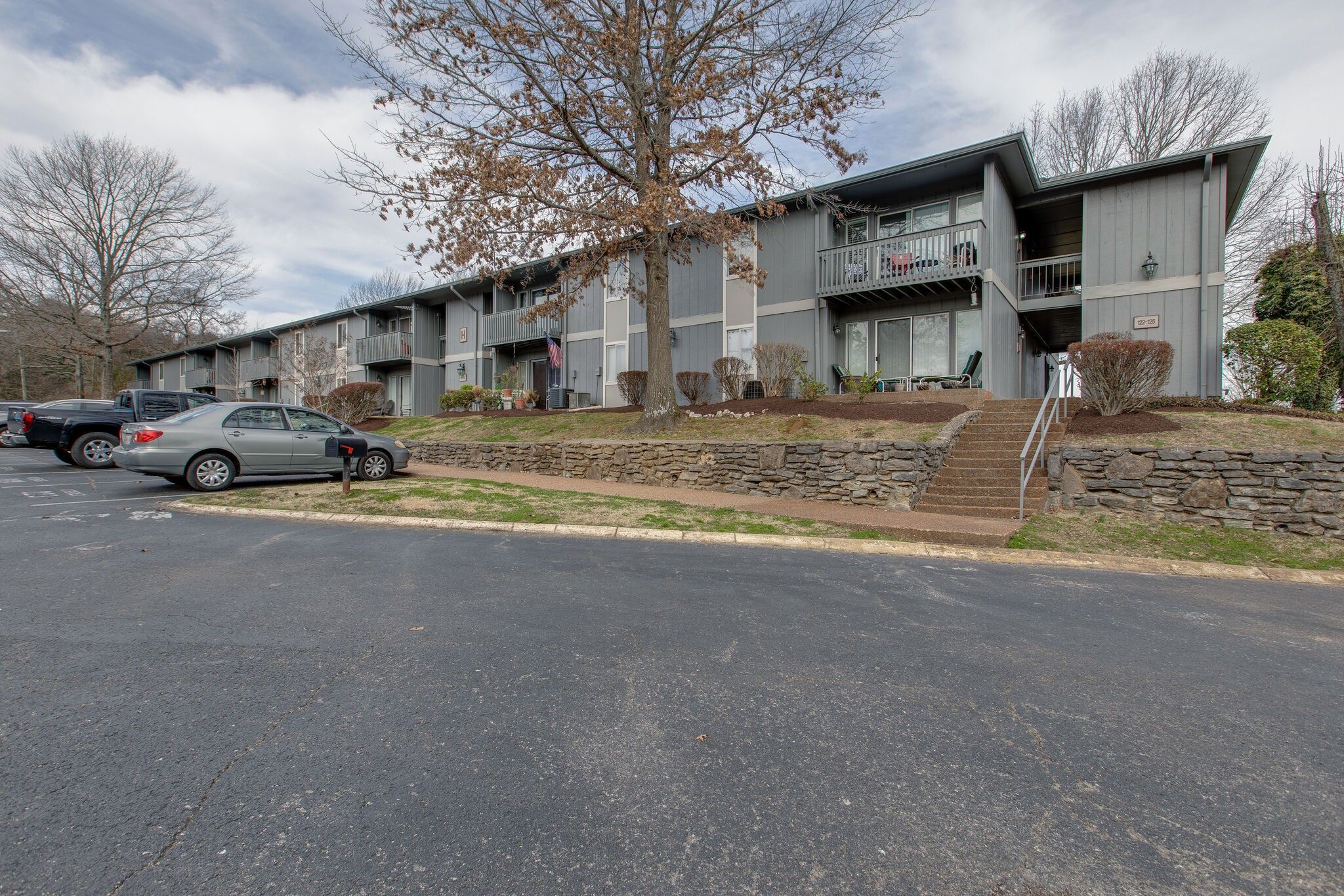 21 Vaughns Gap Rd