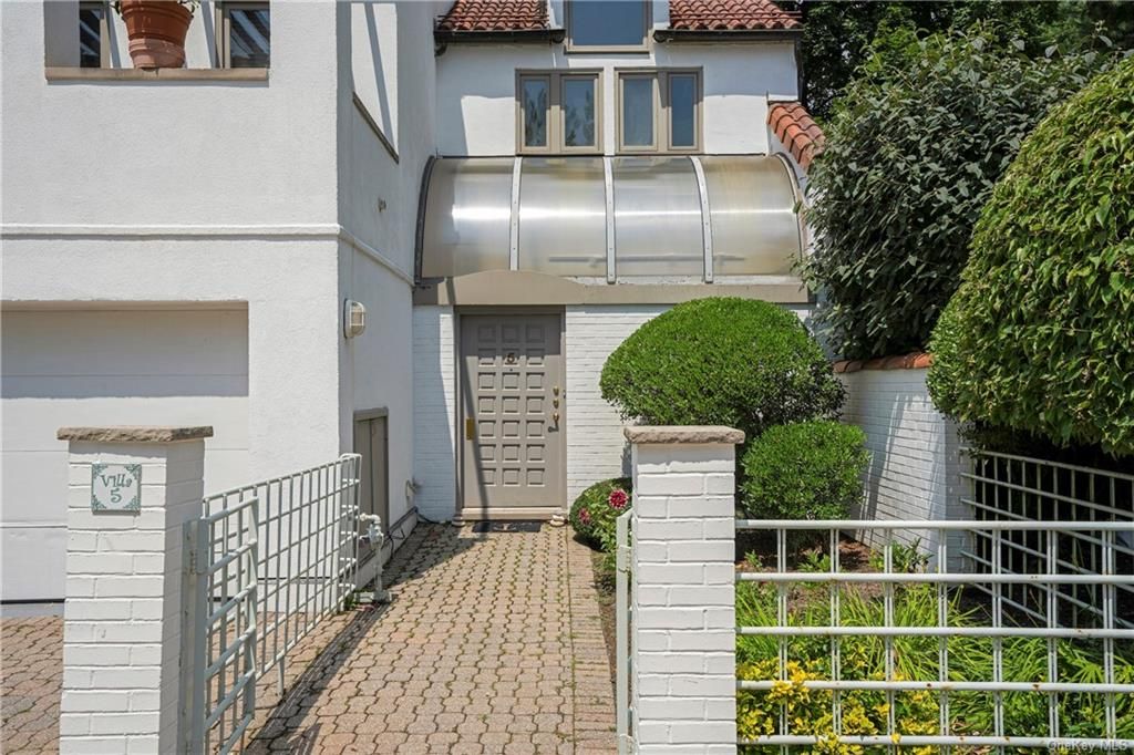 5 Kassel Court
