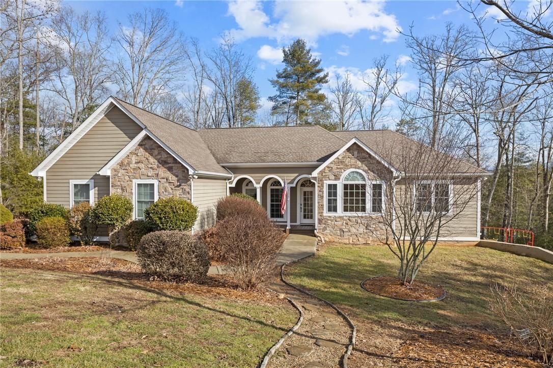 735 Settlers Trail