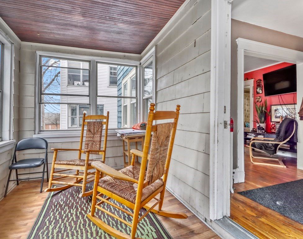 63 Sterling St