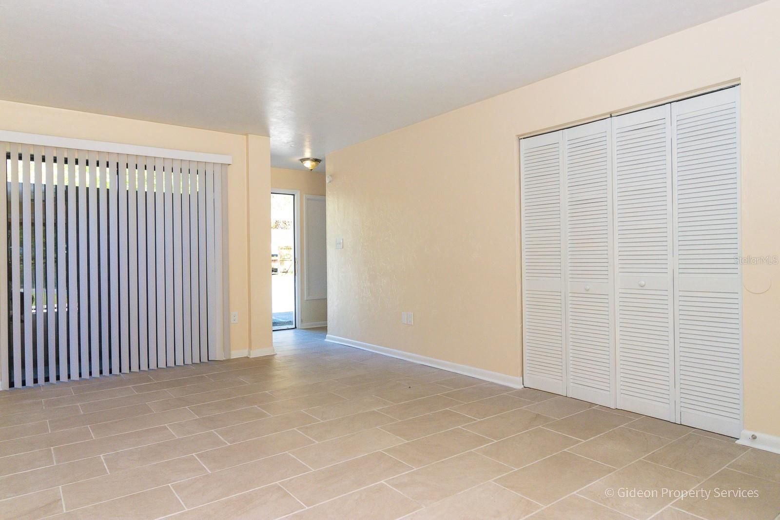 717 SW 68th Terrace