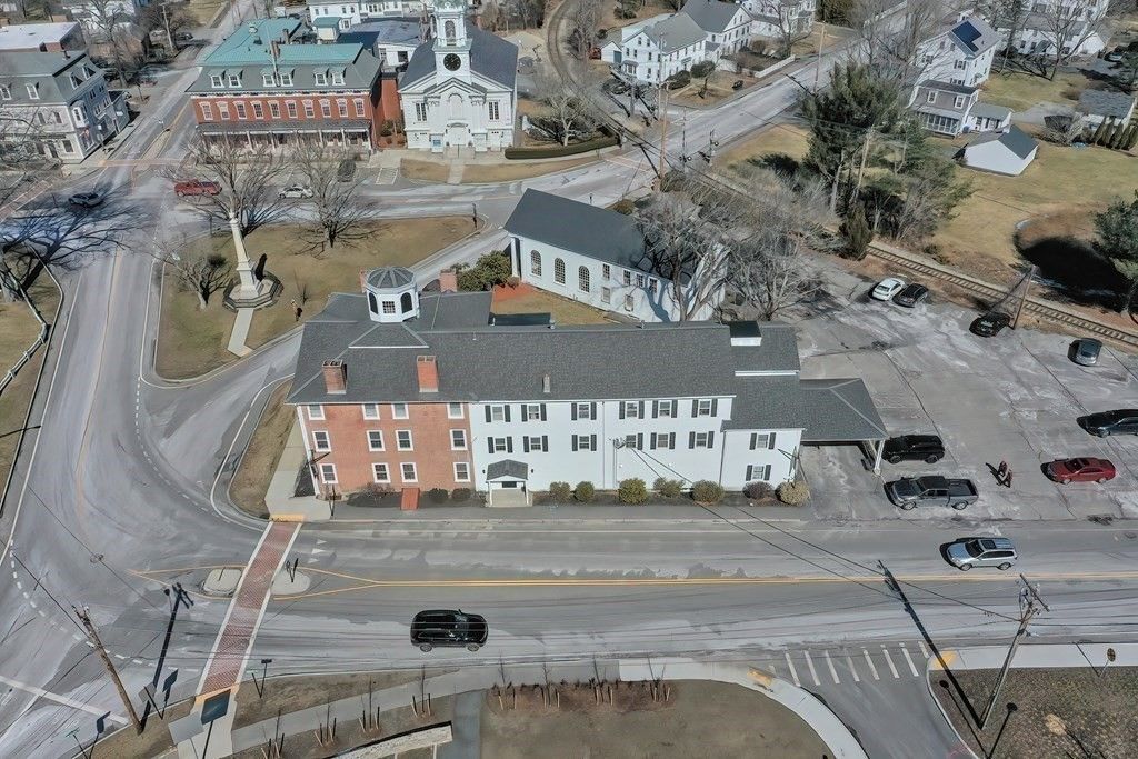 25 Grafton Cmn
