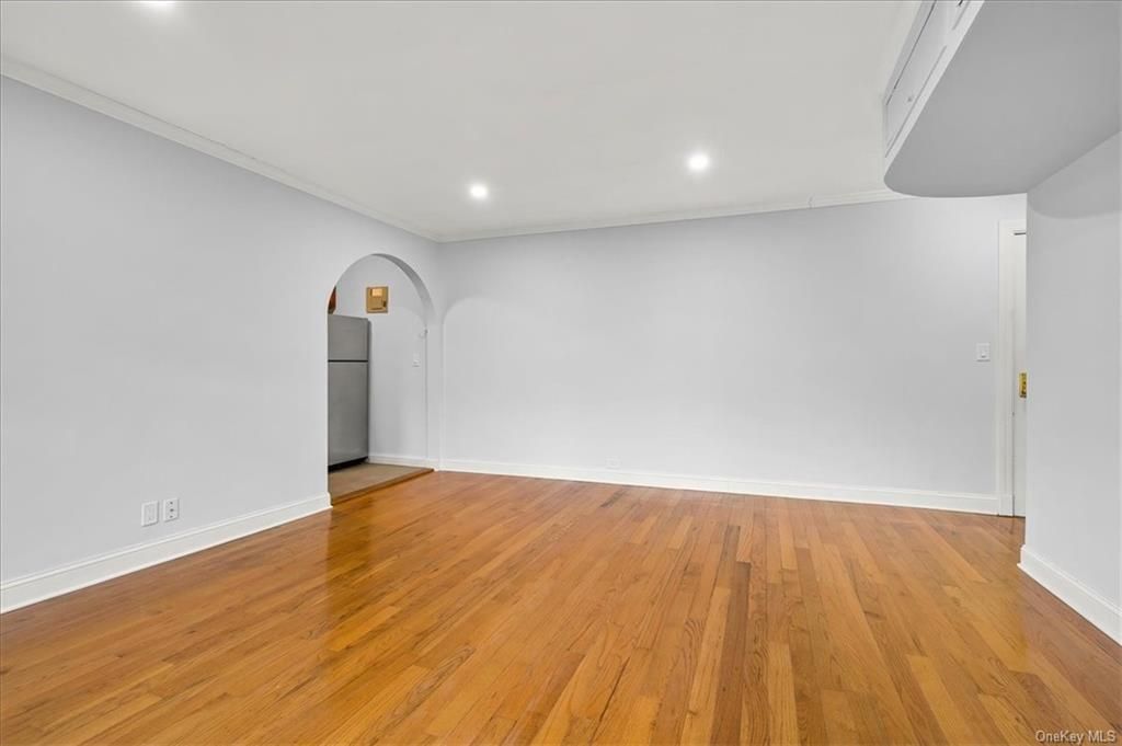 604 Tompkins Avenue