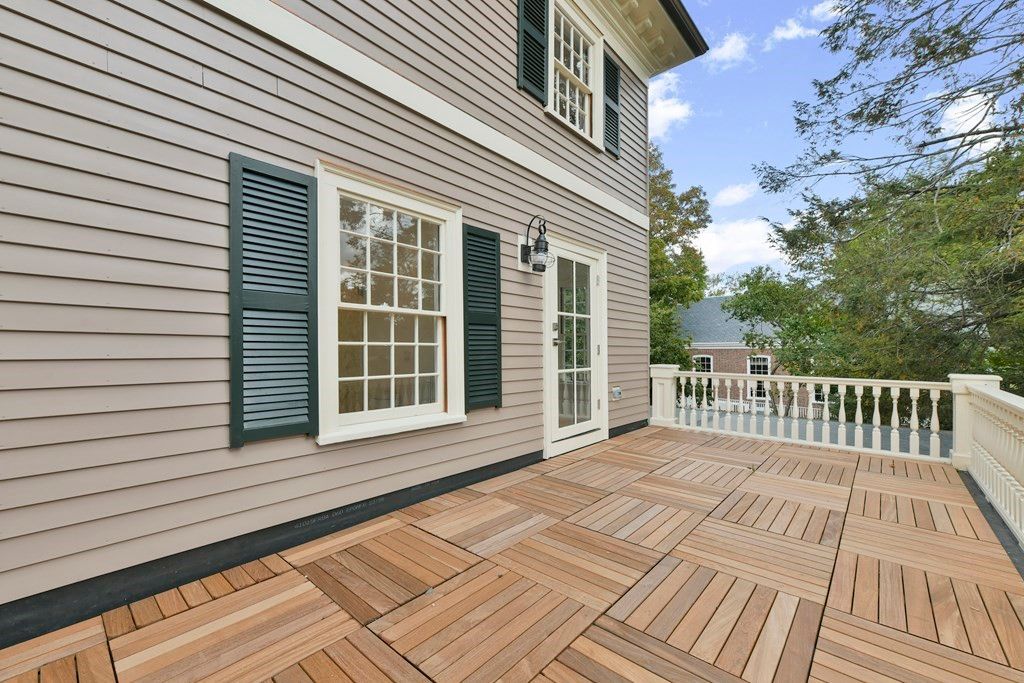4 Willard Street