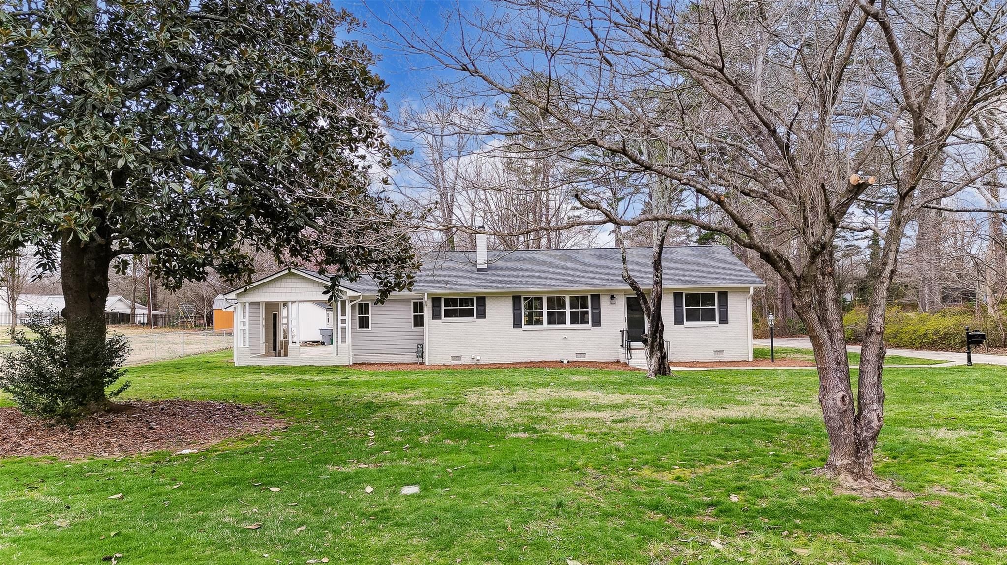 122 Wyndale Terrace