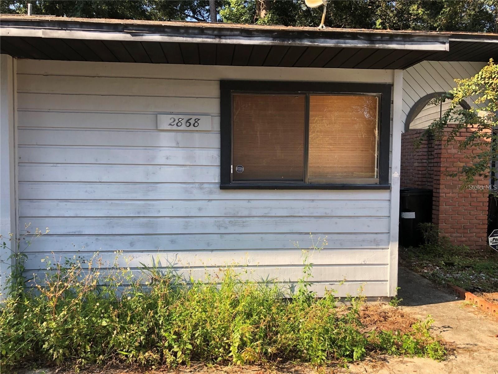 2868 SW 38th Place