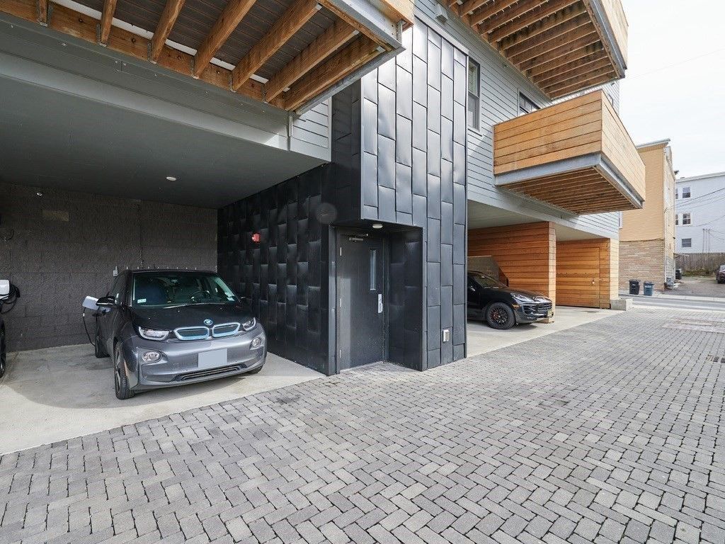 290 Highland Ave