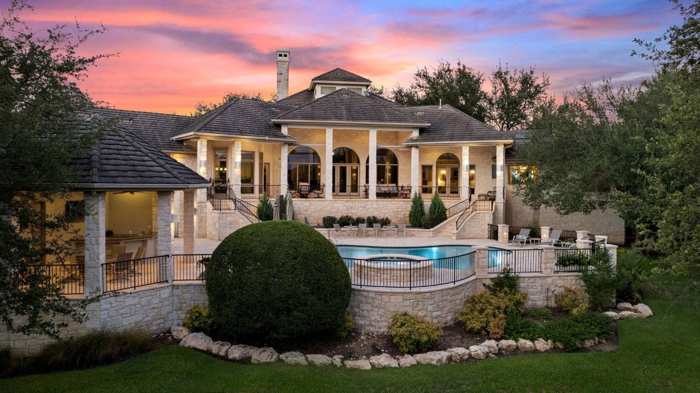 2610 Chalk Knoll Cove
