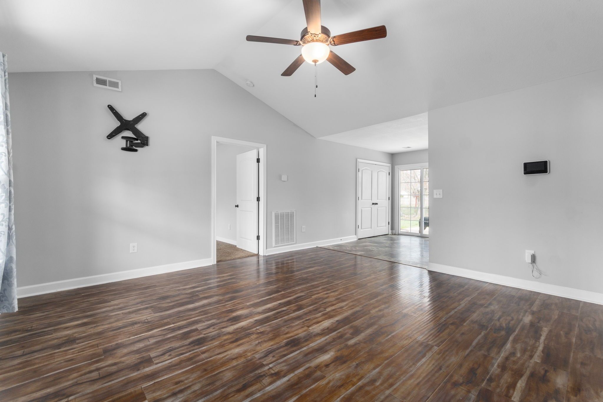 529 Donna Dr