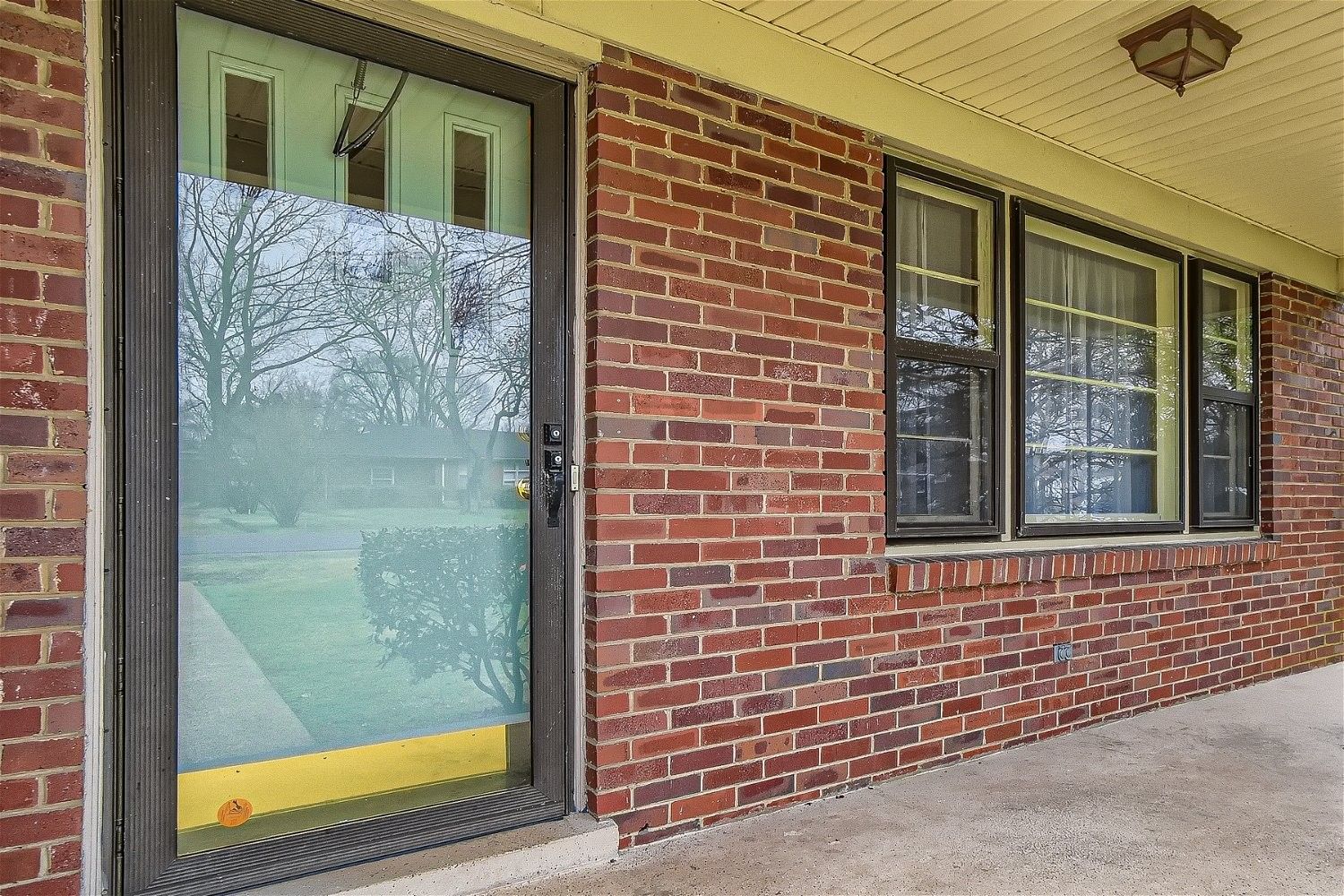 244 Graeme Dr