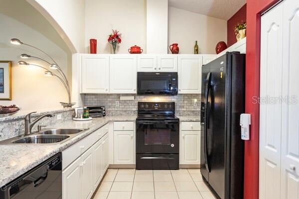 82 Veranda Way