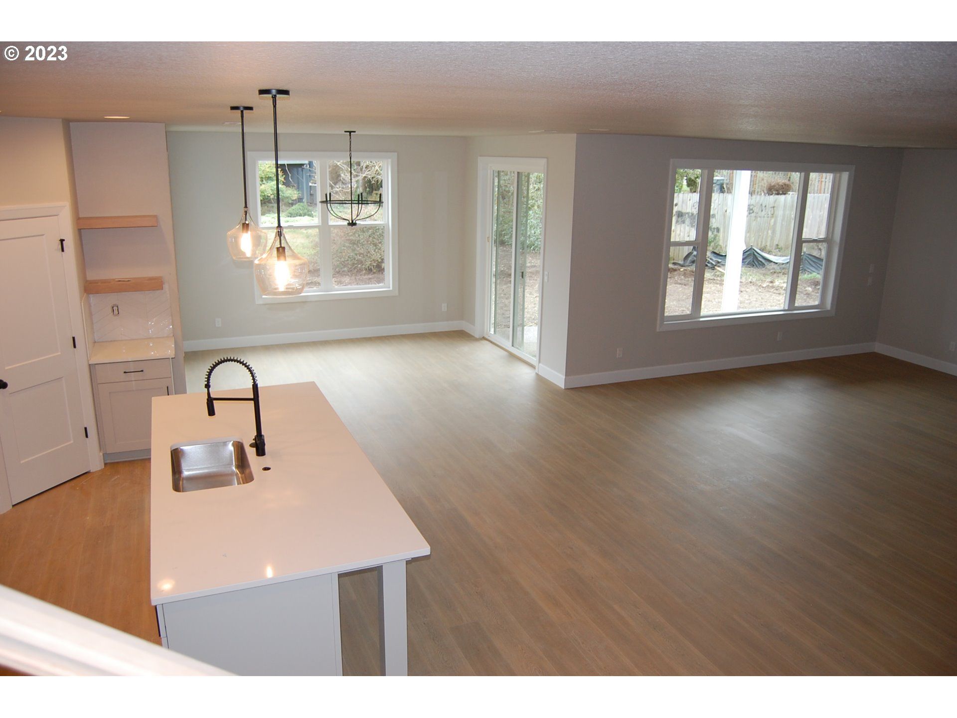 853 NE 17th Ave