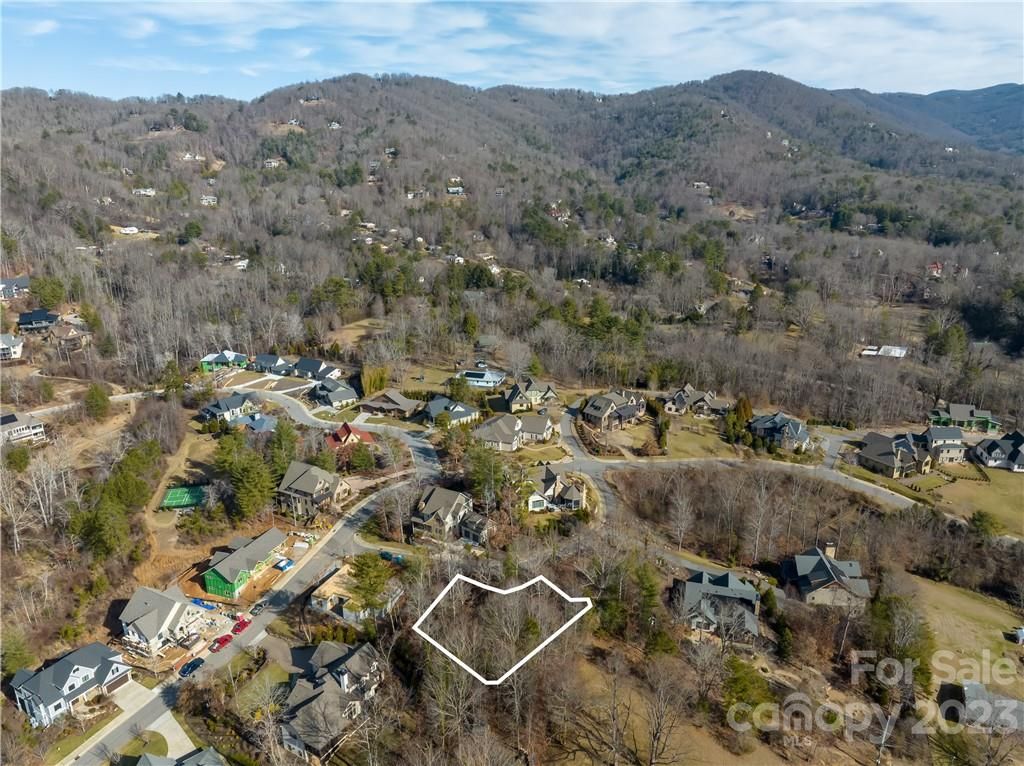 7 Magnolia View Trail