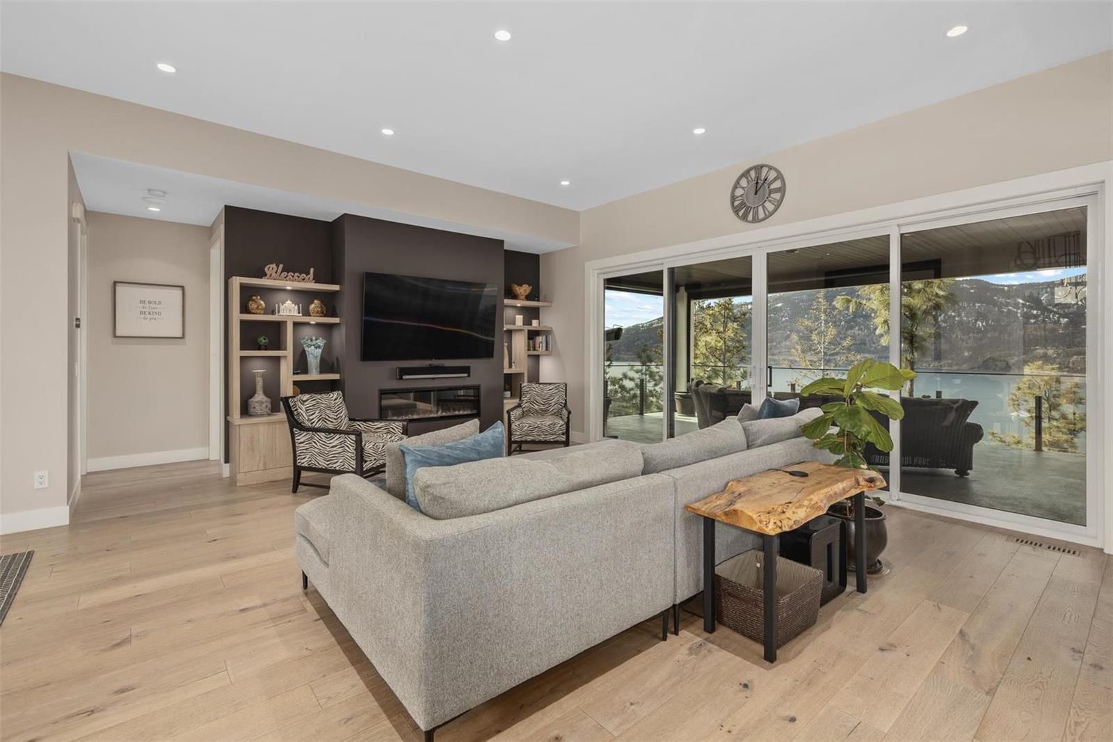 3562 Wild Rose Road