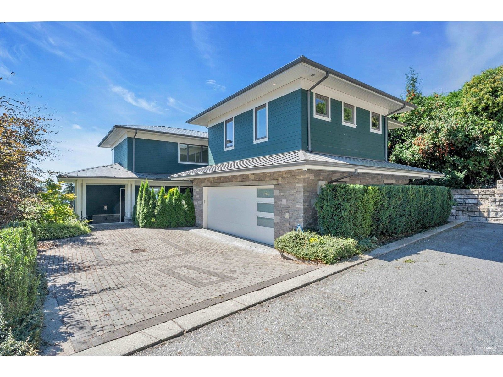 2101 UNION COURT