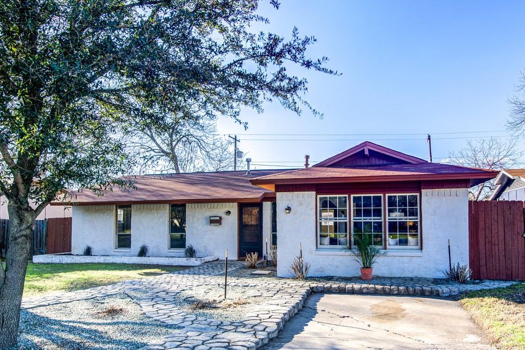 8312 Stillwood Lane