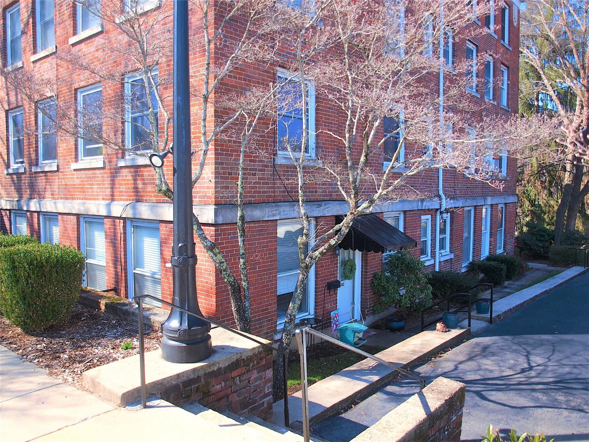 622 Haywood Street