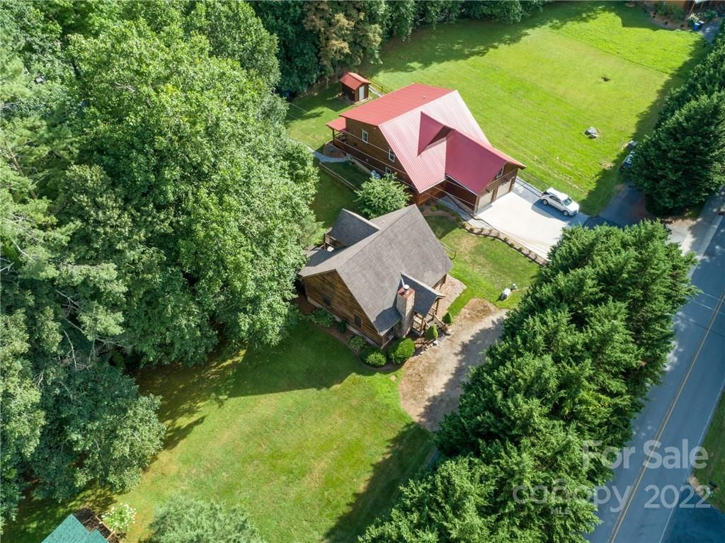 49 Breezy Creek Lane