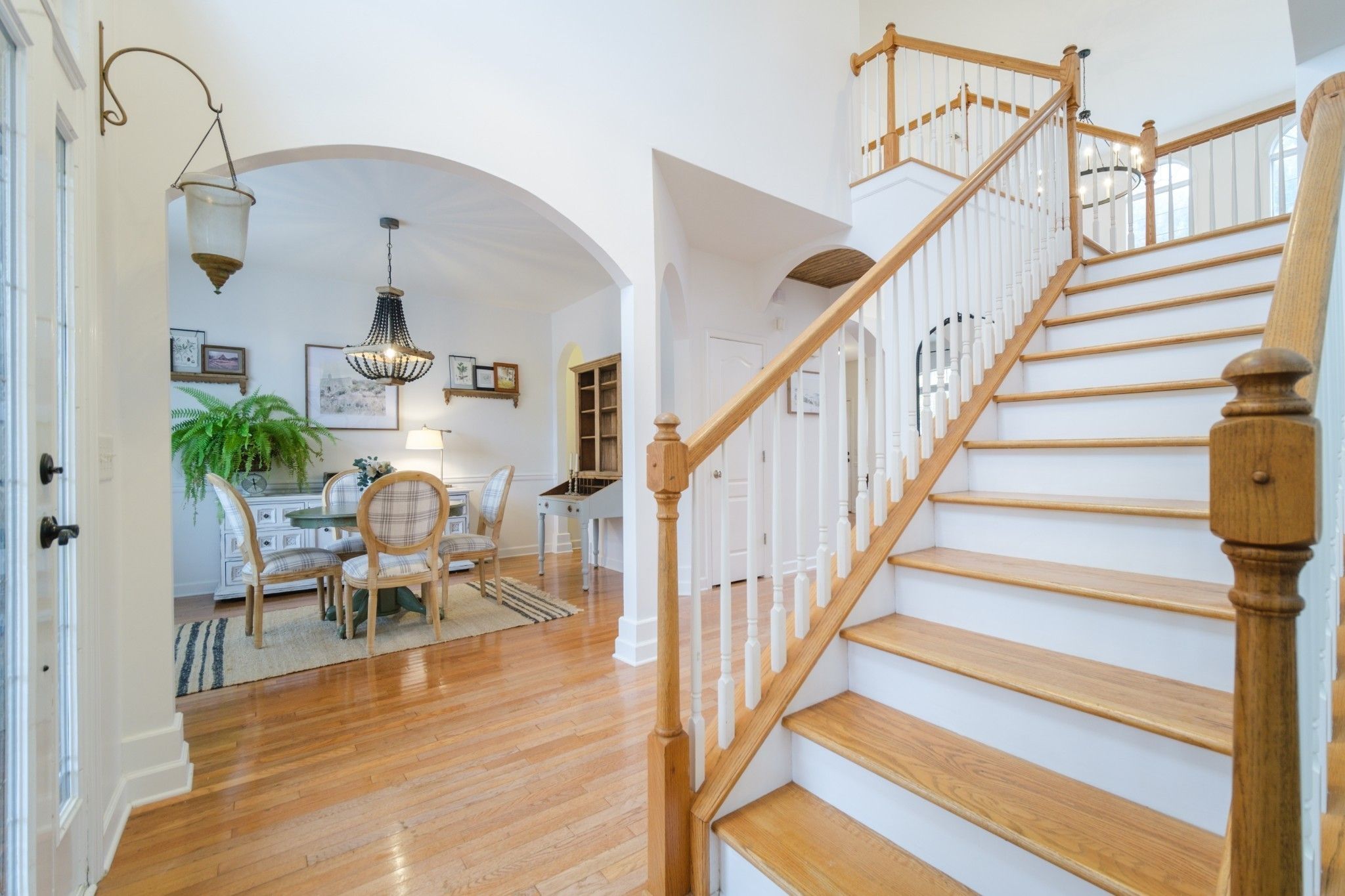 1220 Lilac Dr