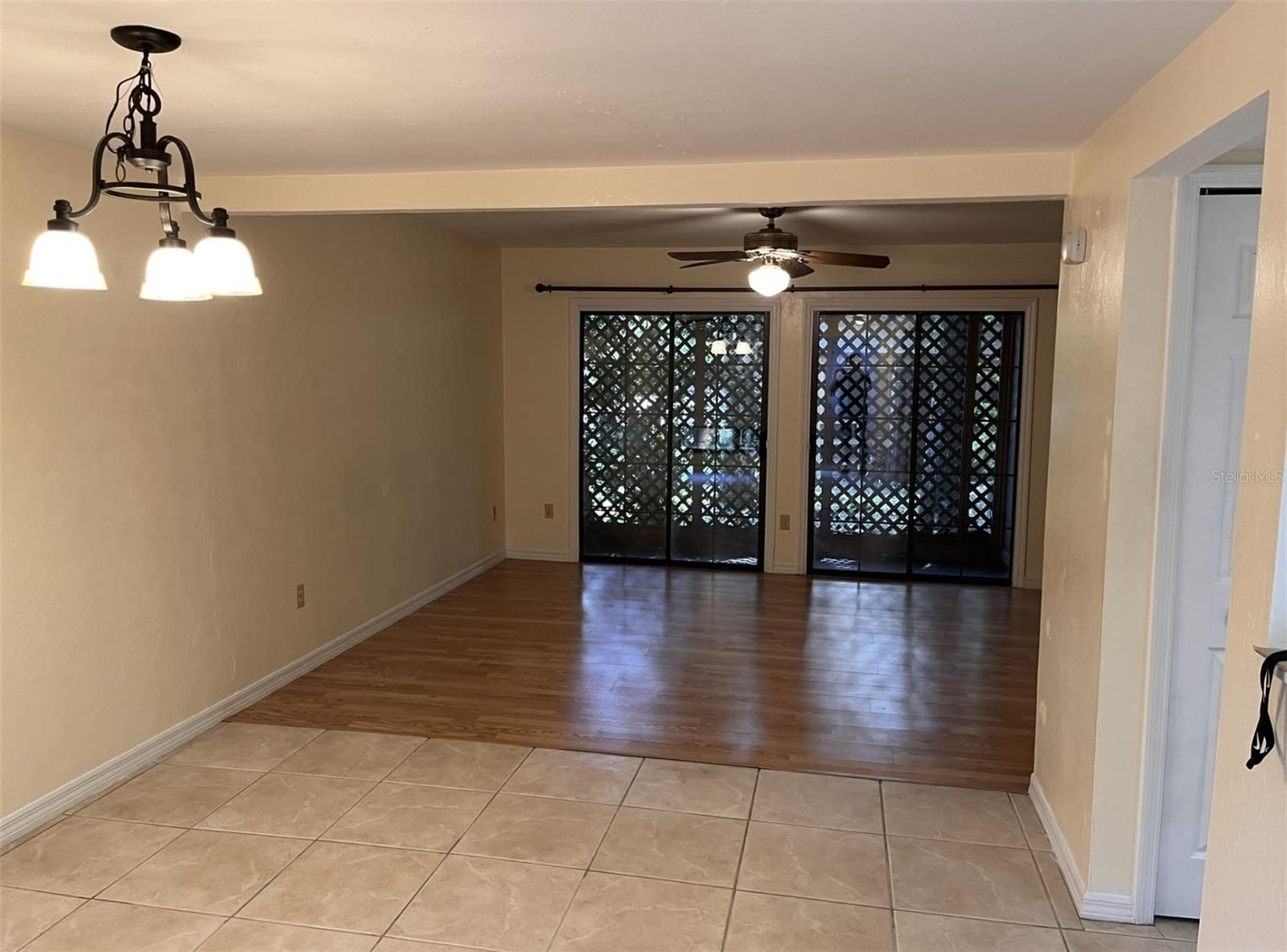 903 SW 55th Terrace
