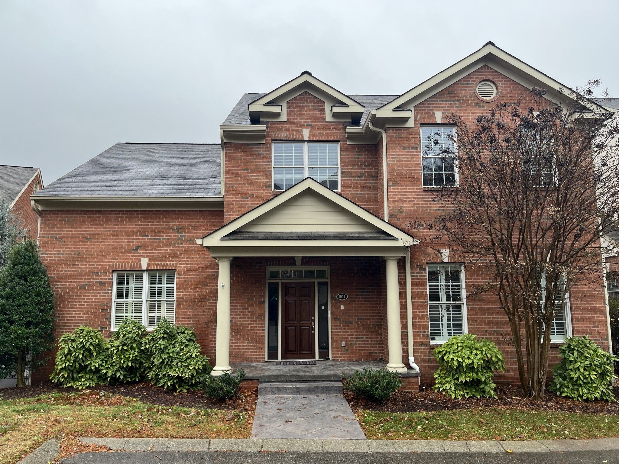 601 Clayborne Ct