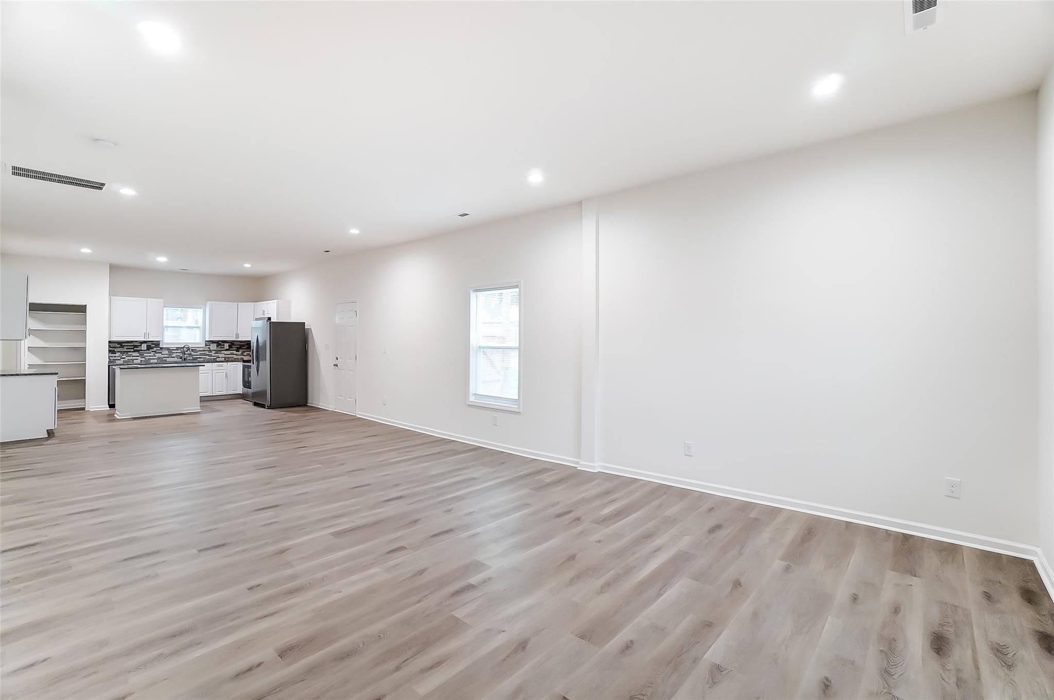 1305 Price Avenue