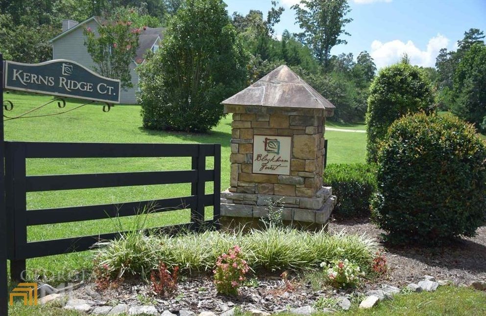 Kerns Ridge Court