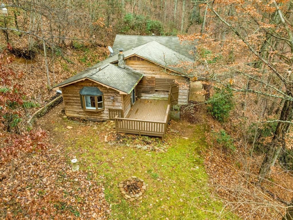 1075 Chambers Cove Road
