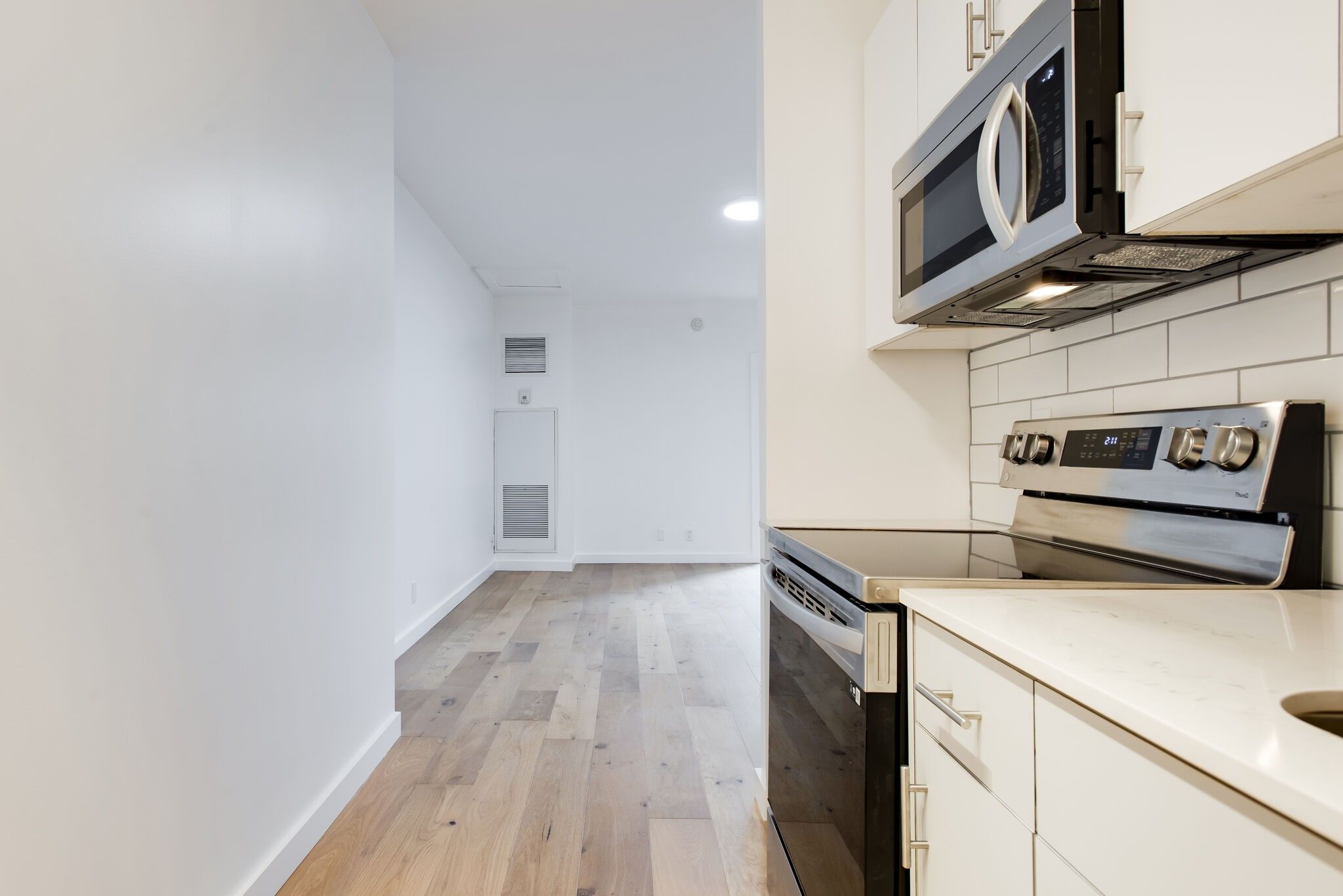 6666 Brookmont Ter