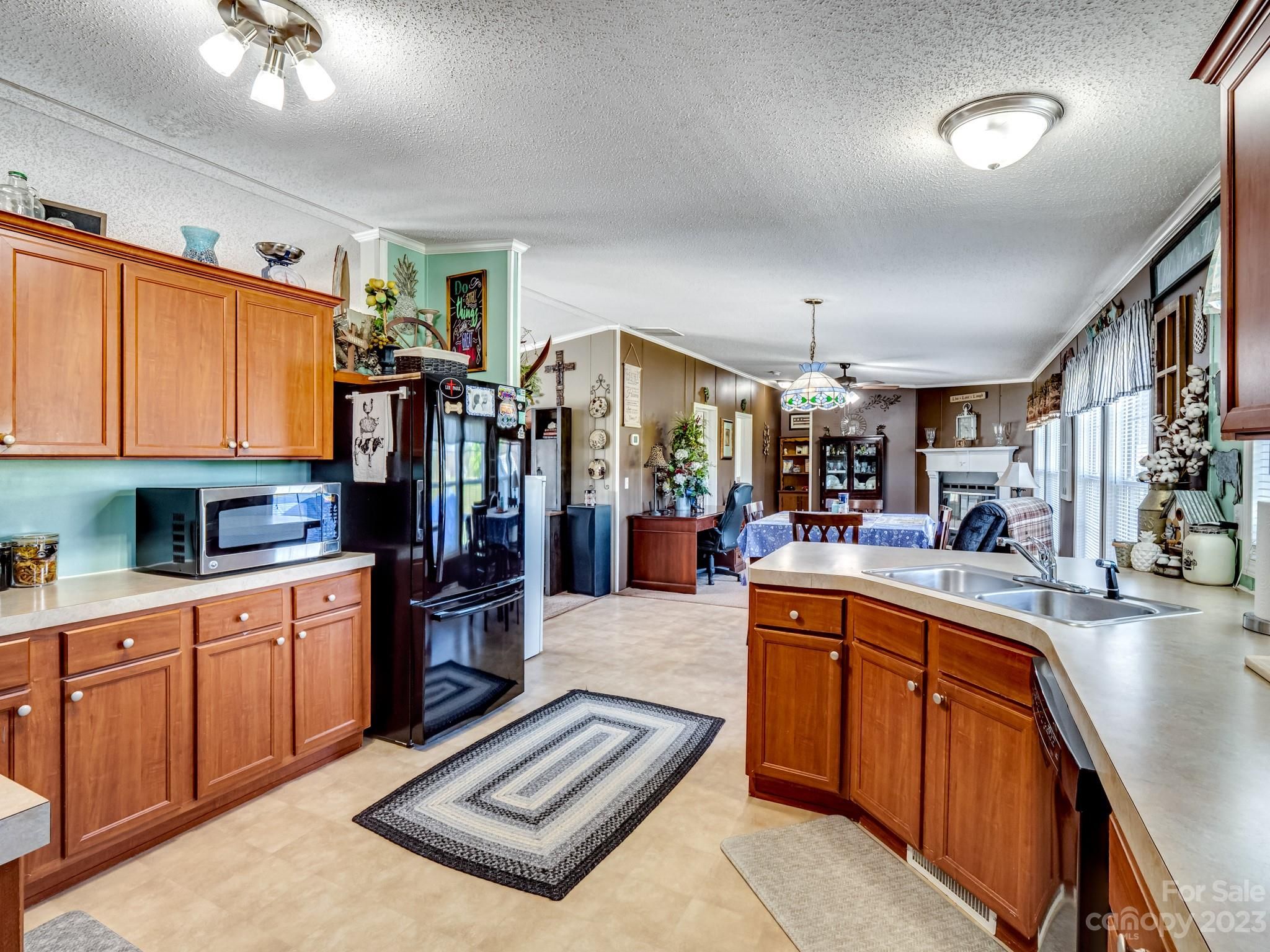 901 Ervena Court