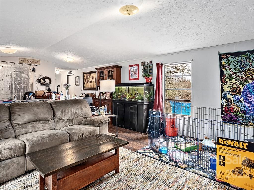 950 Hutch Mountain Road