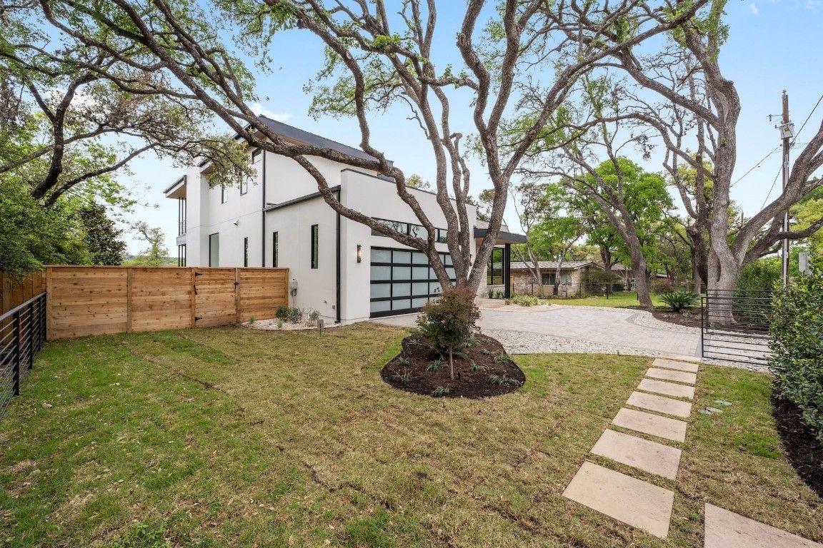 414 Brady Lane