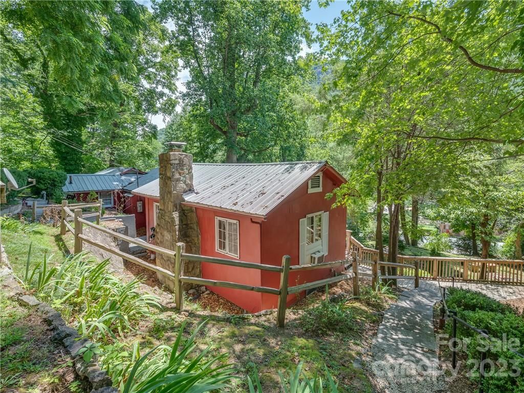 108 Full Moon Drive