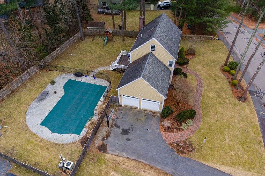 185 Bradley Ln
