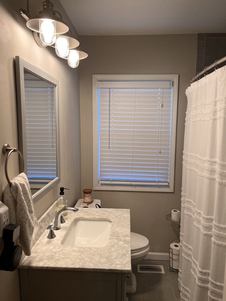 86 Evelyn Dr