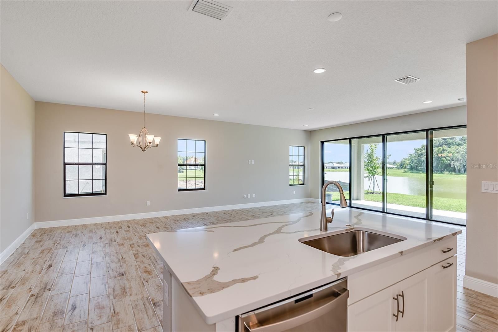 6306 Roadstead Court