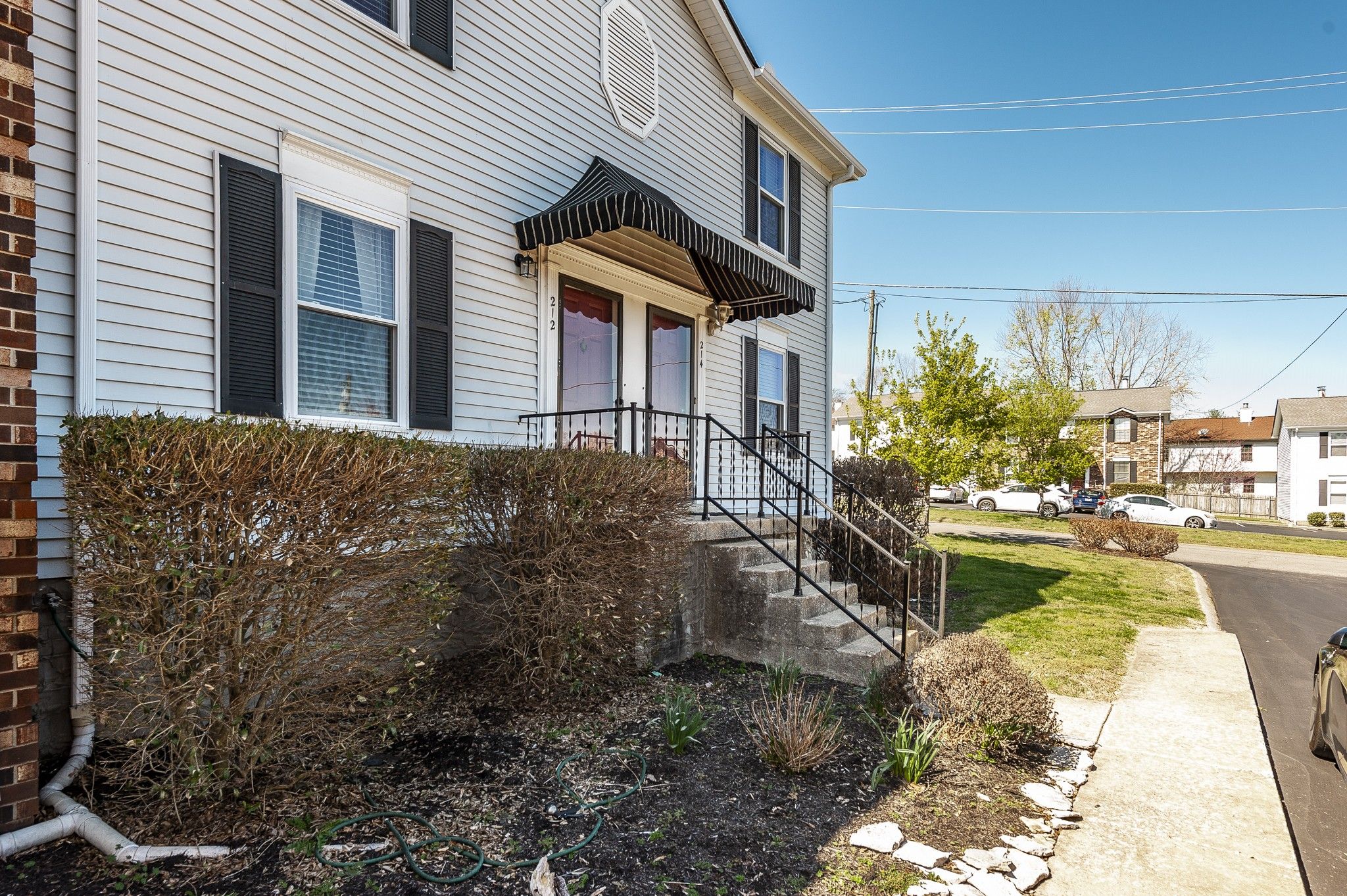 212 Edgewood Dr